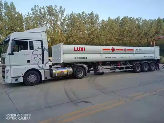CIMC 3 แกน 5500L-8000L น้ํามันเบนซินและไดเซล 4 ห้อง